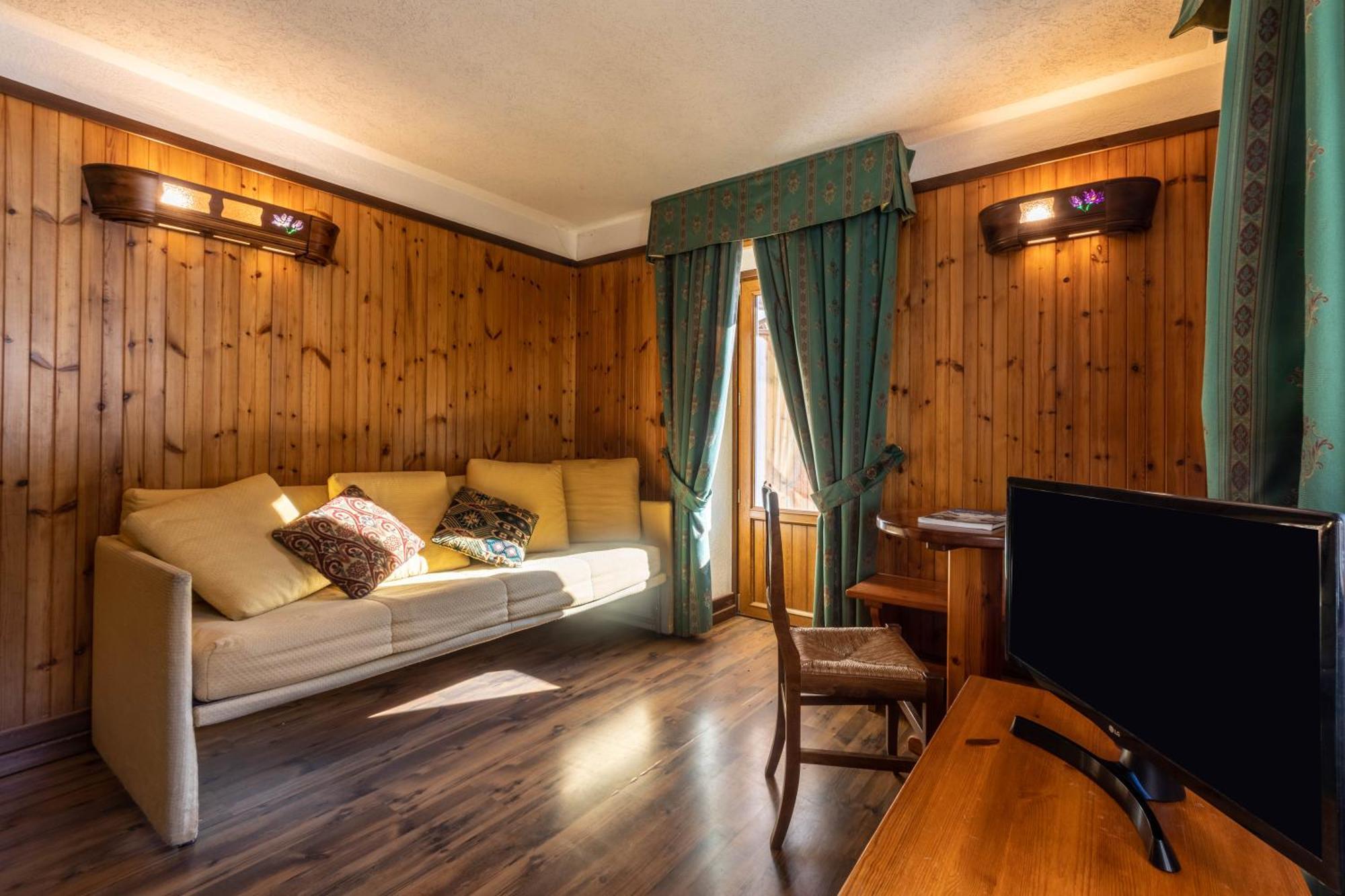 Hotel Bouton D'Or - Cogne Kültér fotó