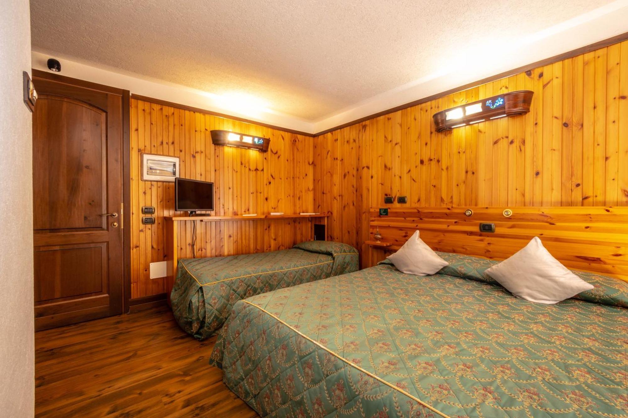 Hotel Bouton D'Or - Cogne Kültér fotó