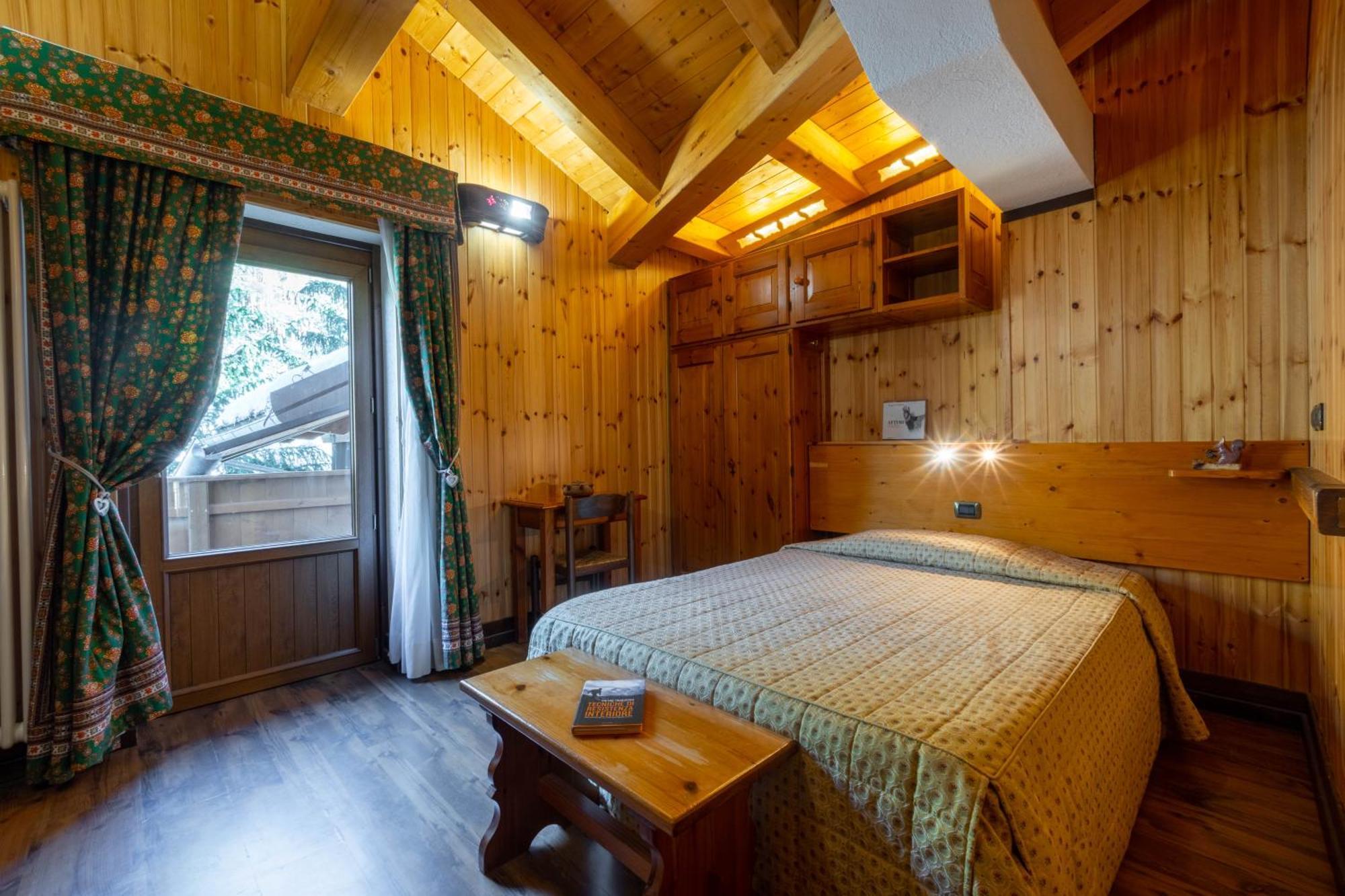 Hotel Bouton D'Or - Cogne Kültér fotó