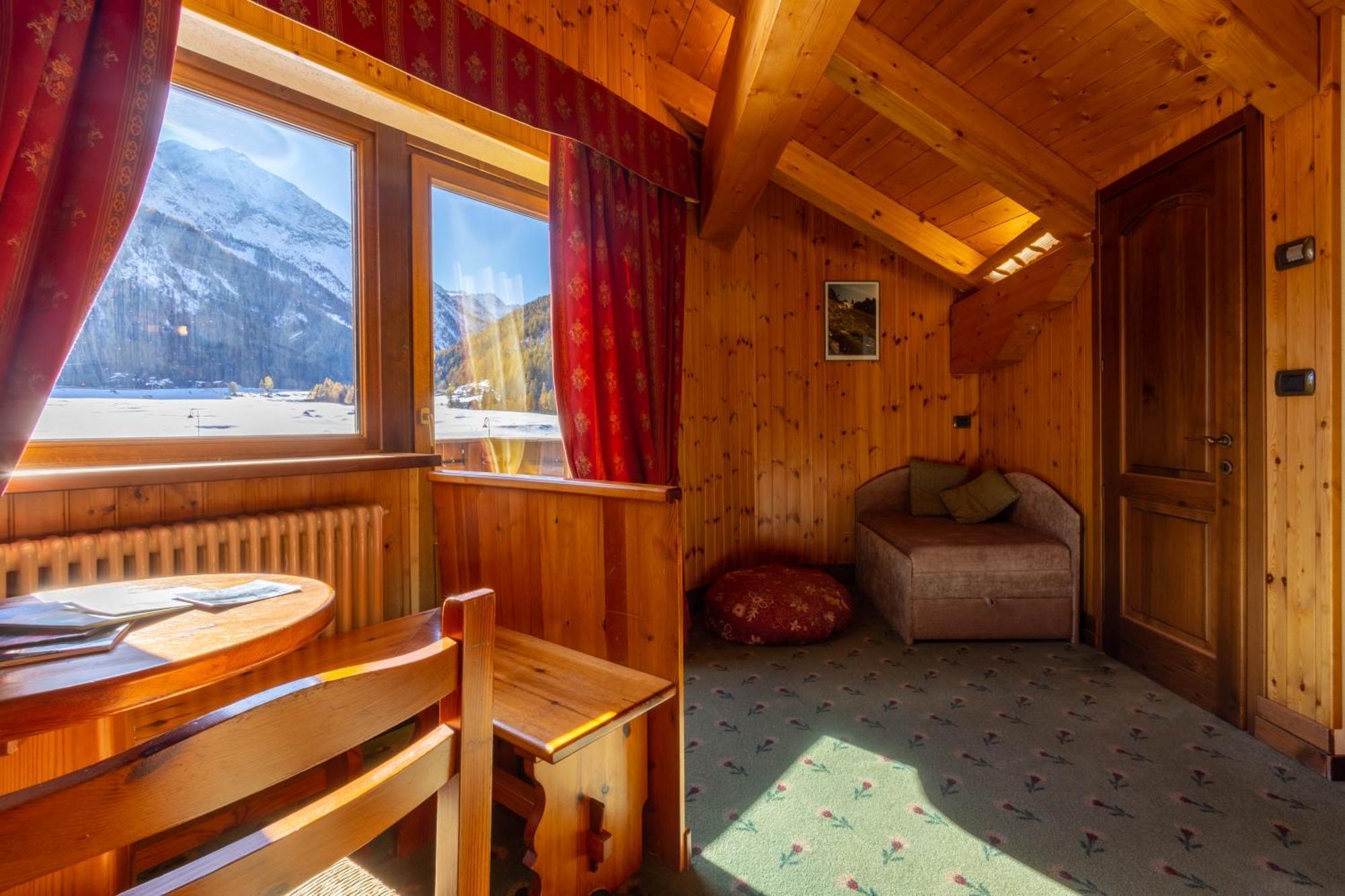 Hotel Bouton D'Or - Cogne Kültér fotó