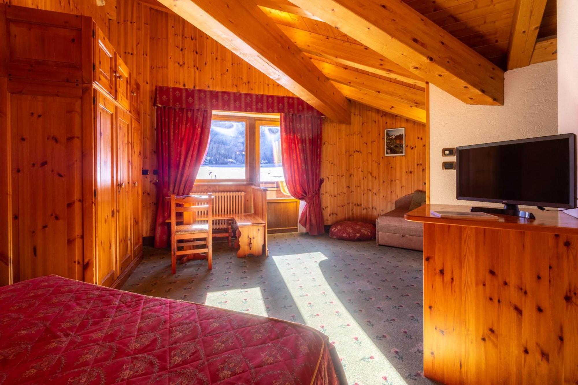 Hotel Bouton D'Or - Cogne Kültér fotó