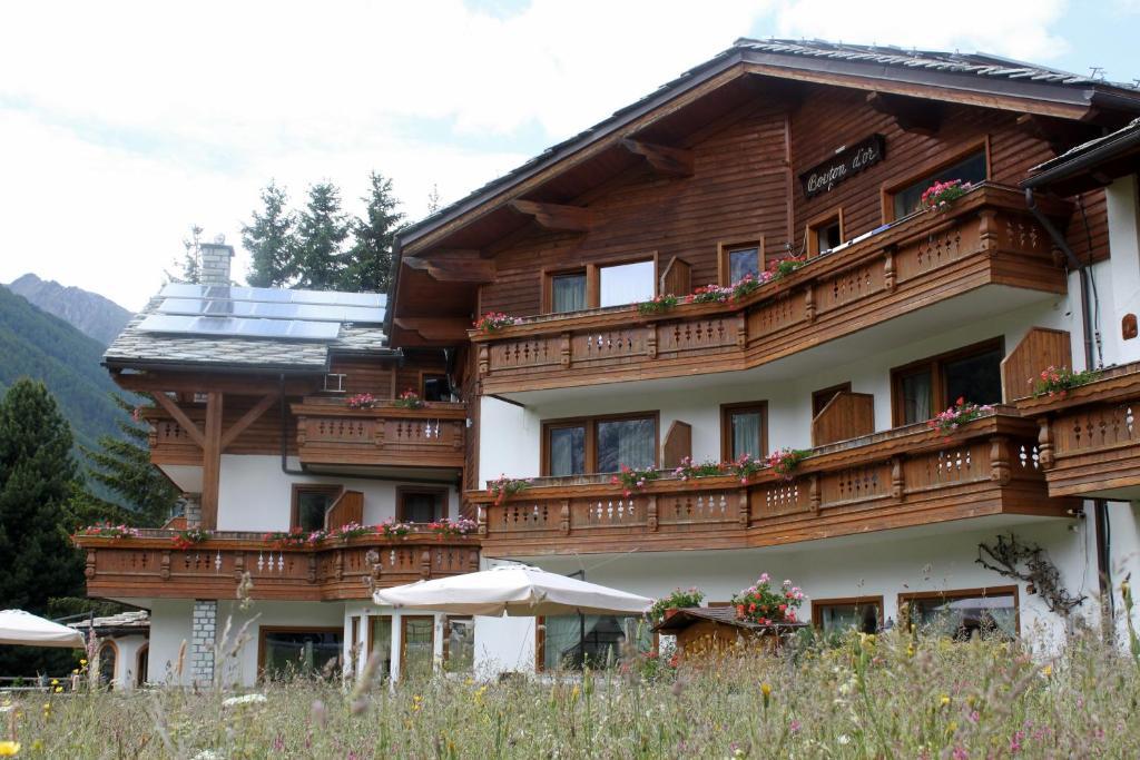 Hotel Bouton D'Or - Cogne Kültér fotó