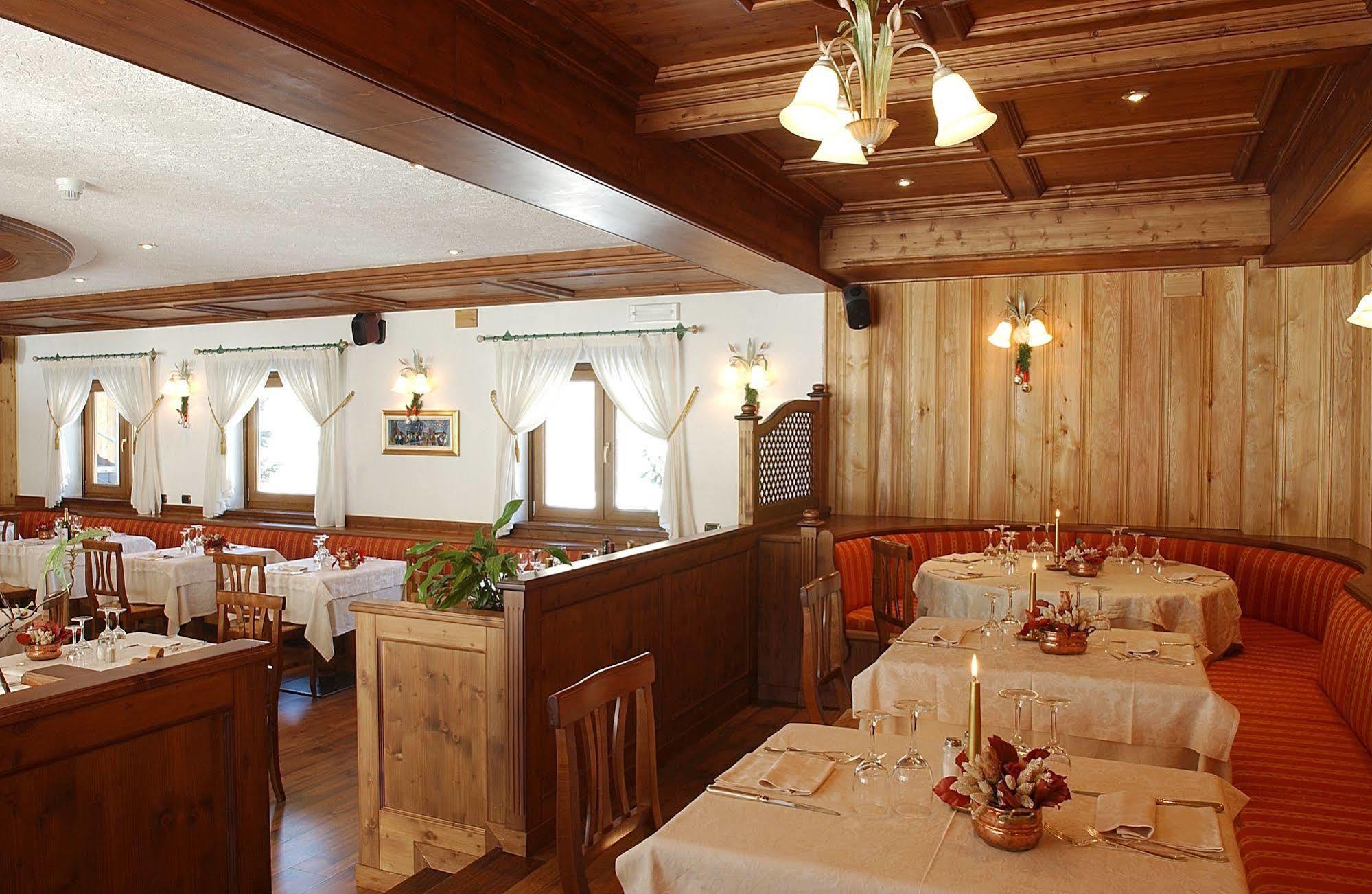 Hotel Bouton D'Or - Cogne Kültér fotó