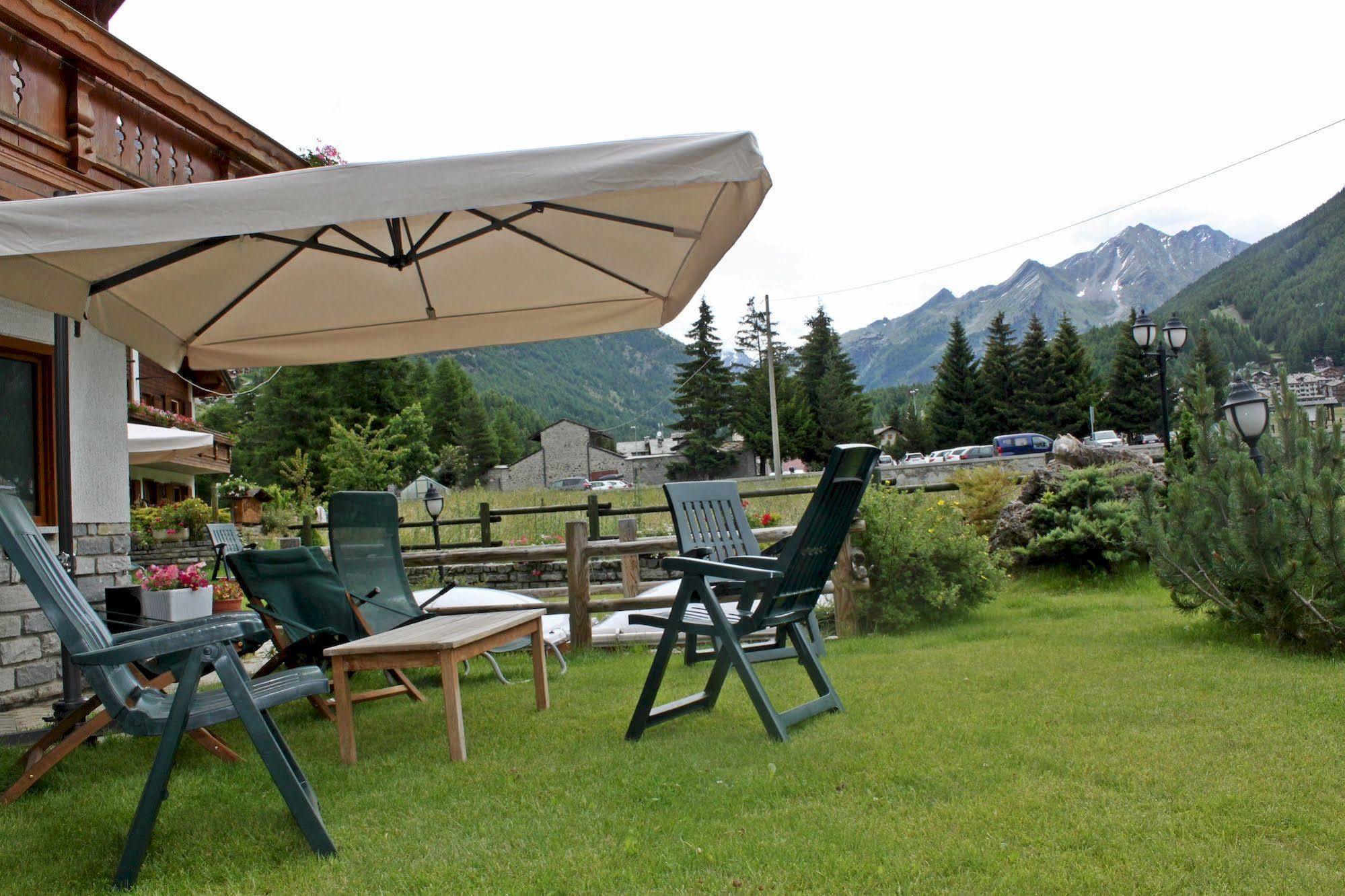 Hotel Bouton D'Or - Cogne Kültér fotó